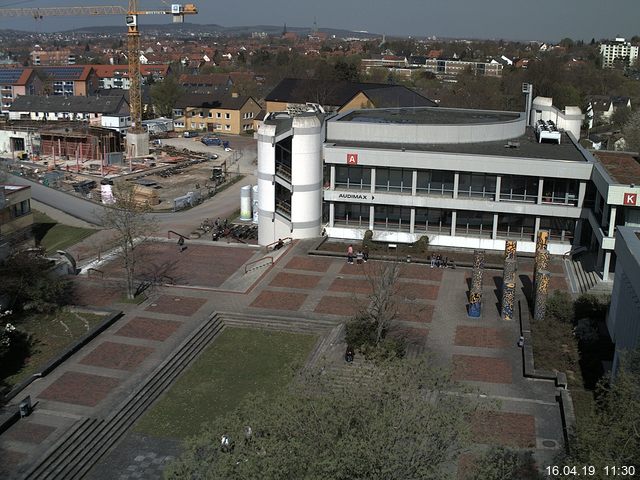 Foto der Webcam: Verwaltungsgeb&auml;ude, Innenhof mit Audimax, H&ouml;rsaal-Geb&auml;ude 1