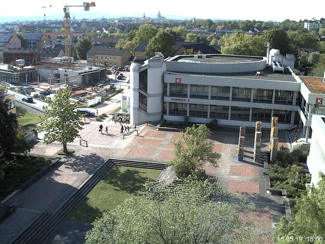 Foto der Webcam: Verwaltungsgeb&auml;ude, Innenhof mit Audimax, H&ouml;rsaal-Geb&auml;ude 1