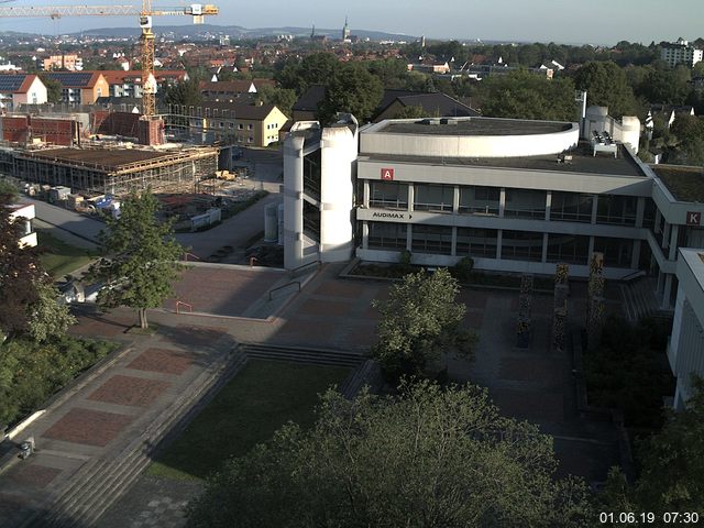 Foto der Webcam: Verwaltungsgeb&auml;ude, Innenhof mit Audimax, H&ouml;rsaal-Geb&auml;ude 1