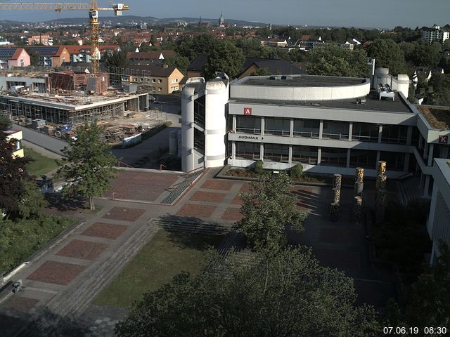 Foto der Webcam: Verwaltungsgeb&auml;ude, Innenhof mit Audimax, H&ouml;rsaal-Geb&auml;ude 1