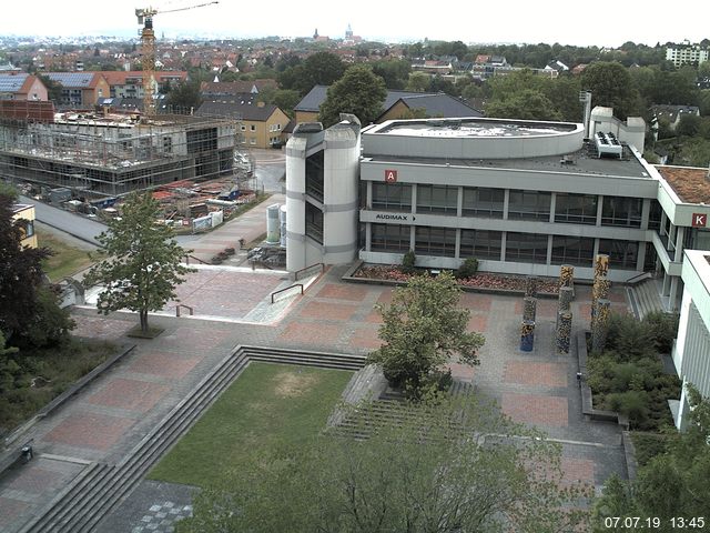 Foto der Webcam: Verwaltungsgeb&auml;ude, Innenhof mit Audimax, H&ouml;rsaal-Geb&auml;ude 1
