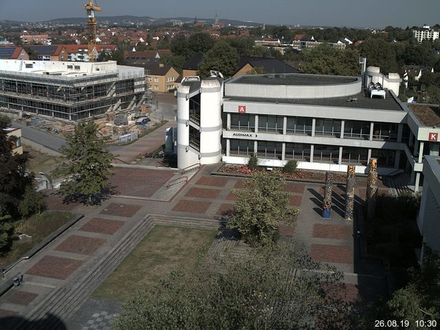 Foto der Webcam: Verwaltungsgeb&auml;ude, Innenhof mit Audimax, H&ouml;rsaal-Geb&auml;ude 1