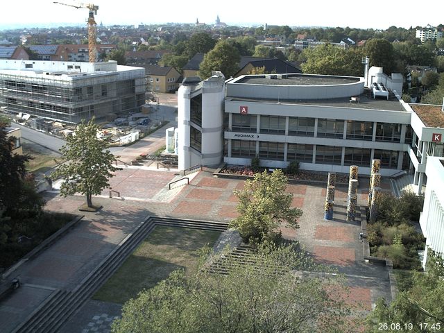 Foto der Webcam: Verwaltungsgeb&auml;ude, Innenhof mit Audimax, H&ouml;rsaal-Geb&auml;ude 1