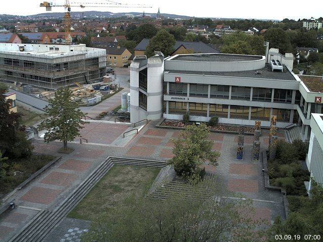 Foto der Webcam: Verwaltungsgeb&auml;ude, Innenhof mit Audimax, H&ouml;rsaal-Geb&auml;ude 1
