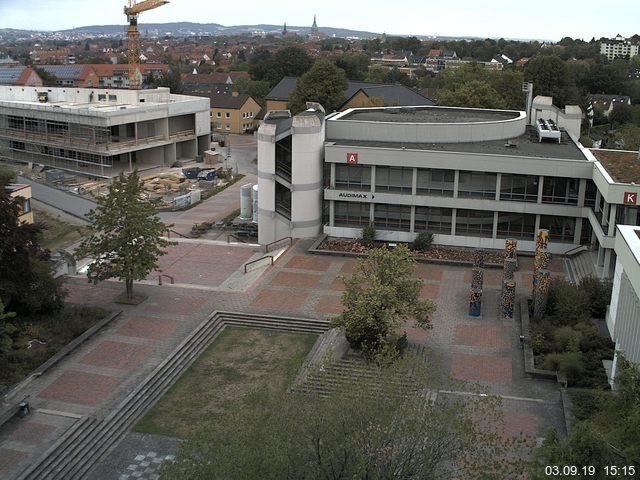 Foto der Webcam: Verwaltungsgeb&auml;ude, Innenhof mit Audimax, H&ouml;rsaal-Geb&auml;ude 1