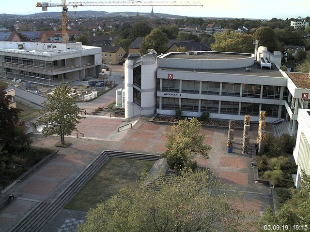 Foto der Webcam: Verwaltungsgeb&auml;ude, Innenhof mit Audimax, H&ouml;rsaal-Geb&auml;ude 1