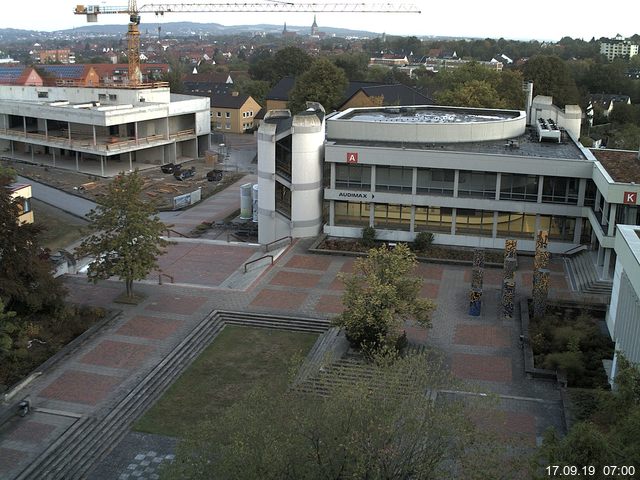 Foto der Webcam: Verwaltungsgeb&auml;ude, Innenhof mit Audimax, H&ouml;rsaal-Geb&auml;ude 1