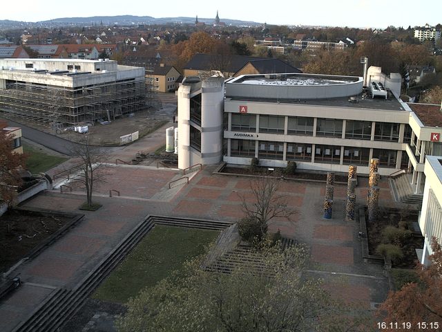 Foto der Webcam: Verwaltungsgeb&auml;ude, Innenhof mit Audimax, H&ouml;rsaal-Geb&auml;ude 1