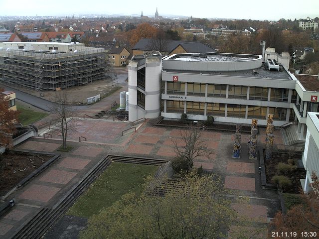 Foto der Webcam: Verwaltungsgeb&auml;ude, Innenhof mit Audimax, H&ouml;rsaal-Geb&auml;ude 1