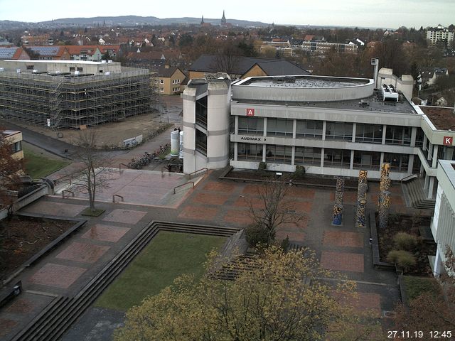 Foto der Webcam: Verwaltungsgebäude, Innenhof mit Audimax, Hörsaal-Gebäude 1