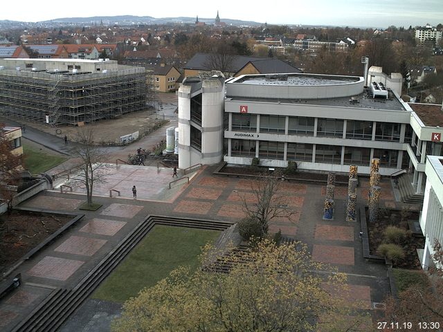 Foto der Webcam: Verwaltungsgebäude, Innenhof mit Audimax, Hörsaal-Gebäude 1