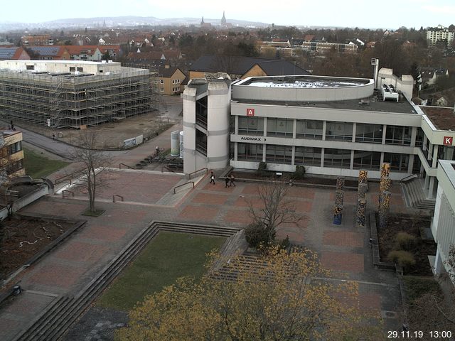 Foto der Webcam: Verwaltungsgebäude, Innenhof mit Audimax, Hörsaal-Gebäude 1