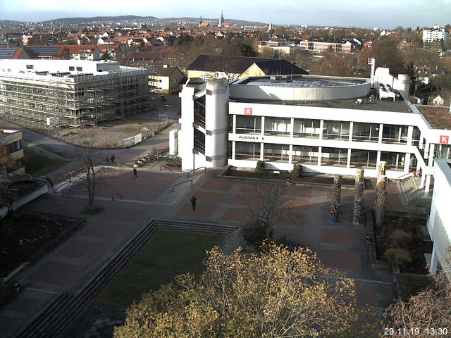 Foto der Webcam: Verwaltungsgebäude, Innenhof mit Audimax, Hörsaal-Gebäude 1