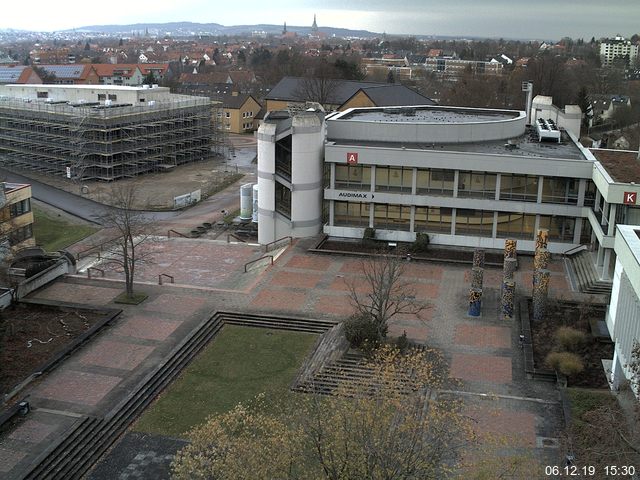 Foto der Webcam: Verwaltungsgeb&auml;ude, Innenhof mit Audimax, H&ouml;rsaal-Geb&auml;ude 1