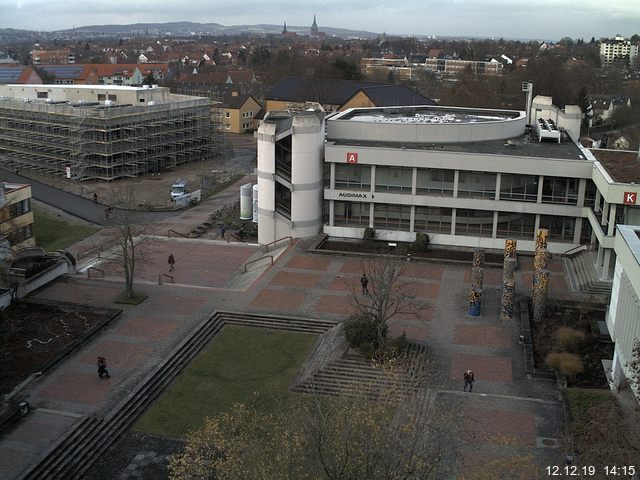 Foto der Webcam: Verwaltungsgebäude, Innenhof mit Audimax, Hörsaal-Gebäude 1