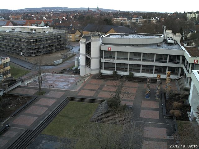 Foto der Webcam: Verwaltungsgebäude, Innenhof mit Audimax, Hörsaal-Gebäude 1