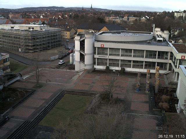 Foto der Webcam: Verwaltungsgebäude, Innenhof mit Audimax, Hörsaal-Gebäude 1