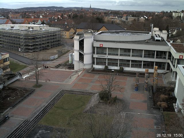 Foto der Webcam: Verwaltungsgebäude, Innenhof mit Audimax, Hörsaal-Gebäude 1