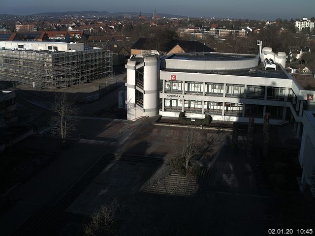 Foto der Webcam: Verwaltungsgebäude, Innenhof mit Audimax, Hörsaal-Gebäude 1