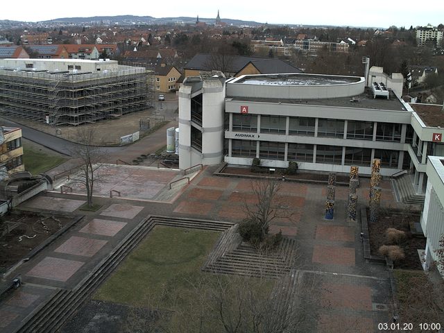 Foto der Webcam: Verwaltungsgebäude, Innenhof mit Audimax, Hörsaal-Gebäude 1