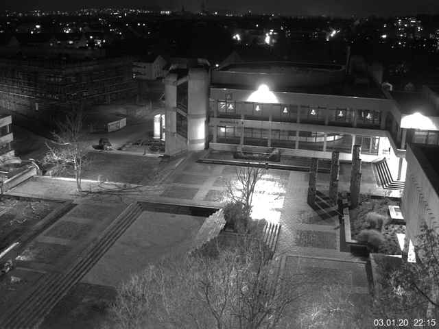 Foto der Webcam: Verwaltungsgebäude, Innenhof mit Audimax, Hörsaal-Gebäude 1