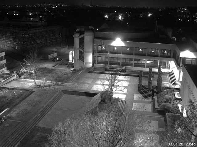 Foto der Webcam: Verwaltungsgebäude, Innenhof mit Audimax, Hörsaal-Gebäude 1