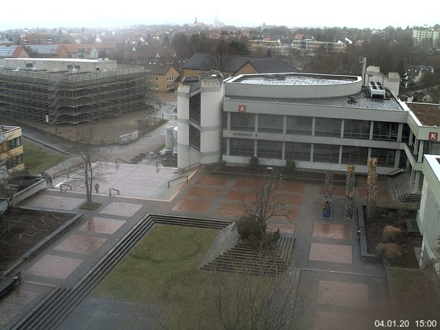 Foto der Webcam: Verwaltungsgebäude, Innenhof mit Audimax, Hörsaal-Gebäude 1