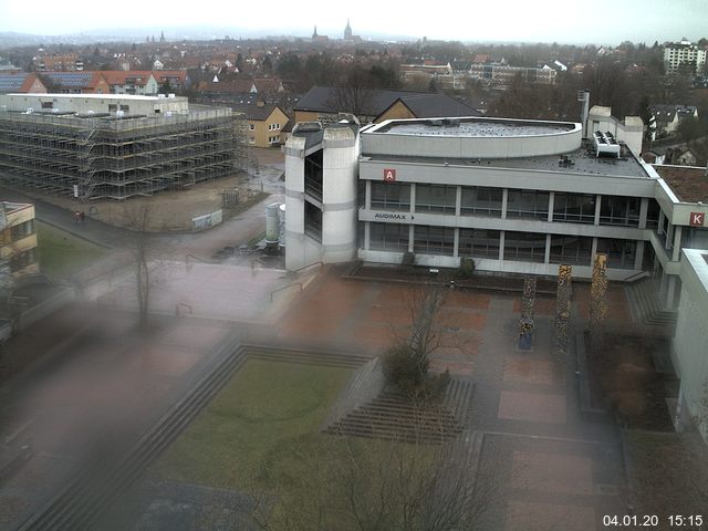 Foto der Webcam: Verwaltungsgebäude, Innenhof mit Audimax, Hörsaal-Gebäude 1