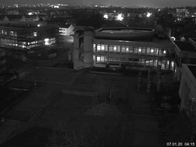 Foto der Webcam: Verwaltungsgebäude, Innenhof mit Audimax, Hörsaal-Gebäude 1