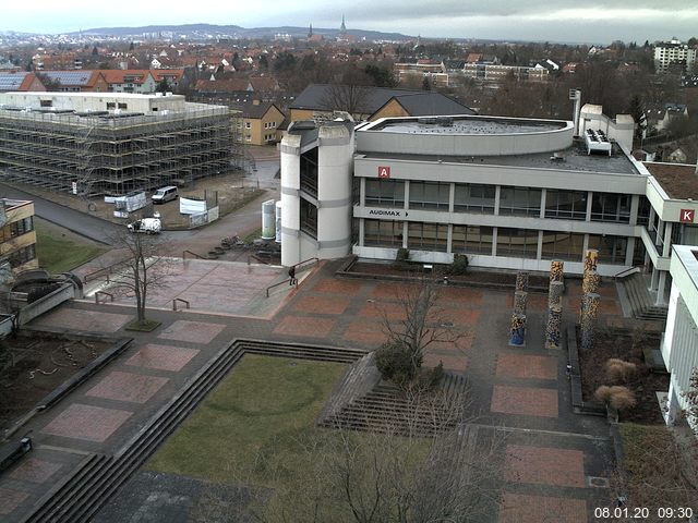 Foto der Webcam: Verwaltungsgebäude, Innenhof mit Audimax, Hörsaal-Gebäude 1