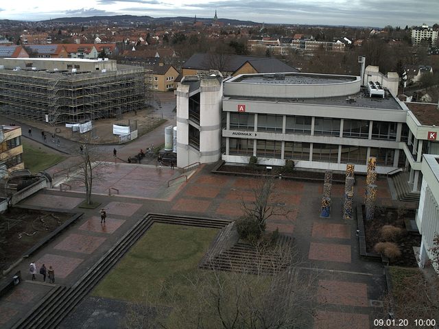 Foto der Webcam: Verwaltungsgebäude, Innenhof mit Audimax, Hörsaal-Gebäude 1