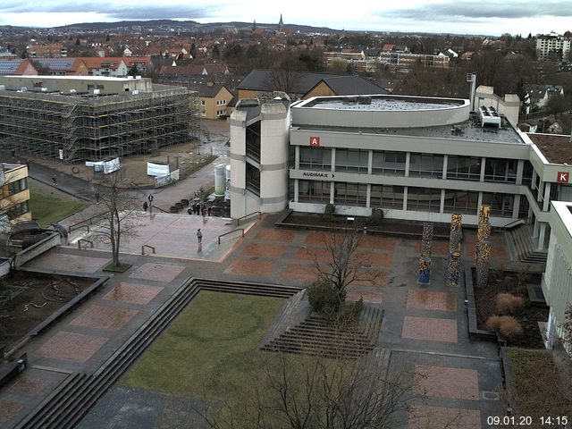 Foto der Webcam: Verwaltungsgebäude, Innenhof mit Audimax, Hörsaal-Gebäude 1