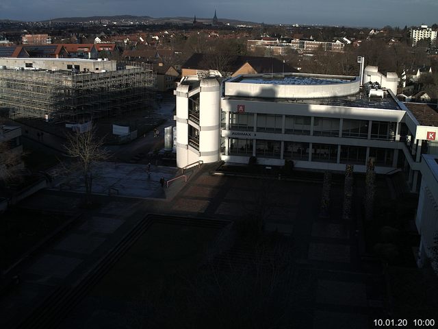 Foto der Webcam: Verwaltungsgebäude, Innenhof mit Audimax, Hörsaal-Gebäude 1