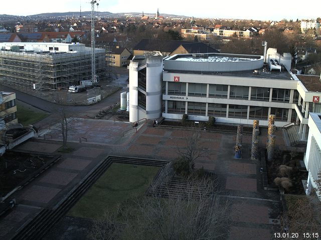 Foto der Webcam: Verwaltungsgeb&auml;ude, Innenhof mit Audimax, H&ouml;rsaal-Geb&auml;ude 1