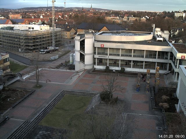 Foto der Webcam: Verwaltungsgebäude, Innenhof mit Audimax, Hörsaal-Gebäude 1