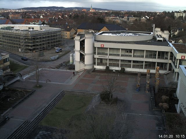 Foto der Webcam: Verwaltungsgebäude, Innenhof mit Audimax, Hörsaal-Gebäude 1