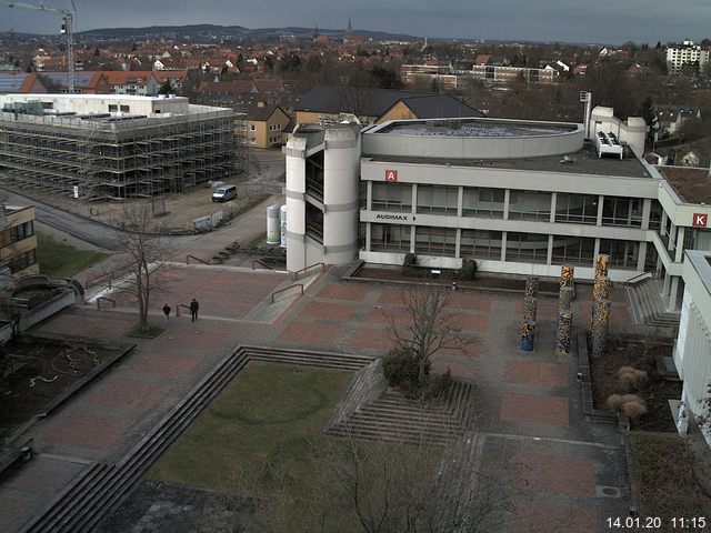 Foto der Webcam: Verwaltungsgebäude, Innenhof mit Audimax, Hörsaal-Gebäude 1