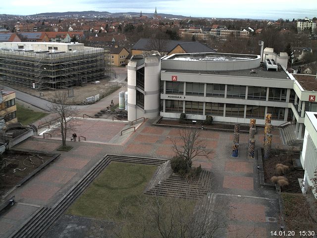 Foto der Webcam: Verwaltungsgeb&auml;ude, Innenhof mit Audimax, H&ouml;rsaal-Geb&auml;ude 1