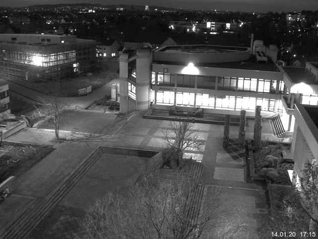 Foto der Webcam: Verwaltungsgebäude, Innenhof mit Audimax, Hörsaal-Gebäude 1