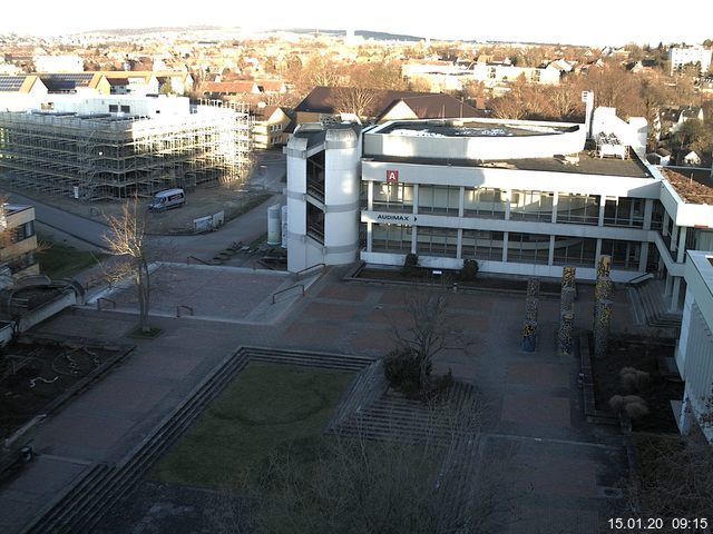 Foto der Webcam: Verwaltungsgebäude, Innenhof mit Audimax, Hörsaal-Gebäude 1