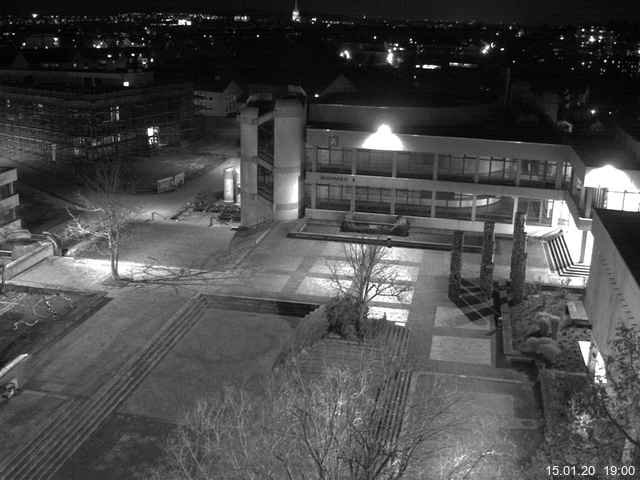 Foto der Webcam: Verwaltungsgebäude, Innenhof mit Audimax, Hörsaal-Gebäude 1