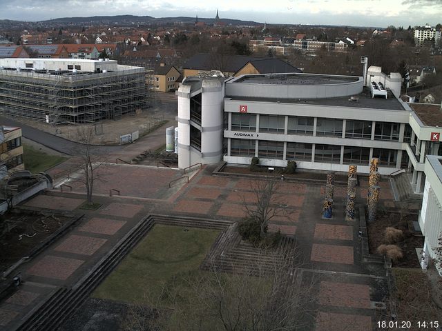 Foto der Webcam: Verwaltungsgebäude, Innenhof mit Audimax, Hörsaal-Gebäude 1