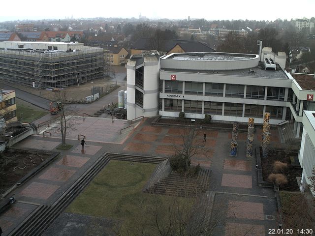 Foto der Webcam: Verwaltungsgebäude, Innenhof mit Audimax, Hörsaal-Gebäude 1