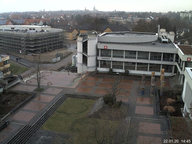 Foto der Webcam: Verwaltungsgebäude, Innenhof mit Audimax, Hörsaal-Gebäude 1