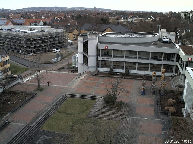 Foto der Webcam: Verwaltungsgebäude, Innenhof mit Audimax, Hörsaal-Gebäude 1