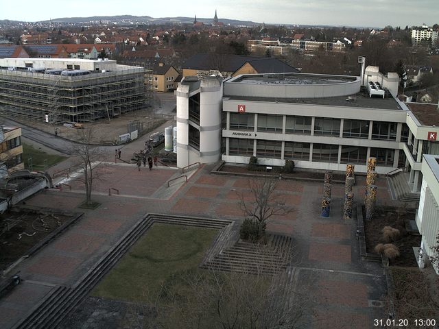 Foto der Webcam: Verwaltungsgebäude, Innenhof mit Audimax, Hörsaal-Gebäude 1