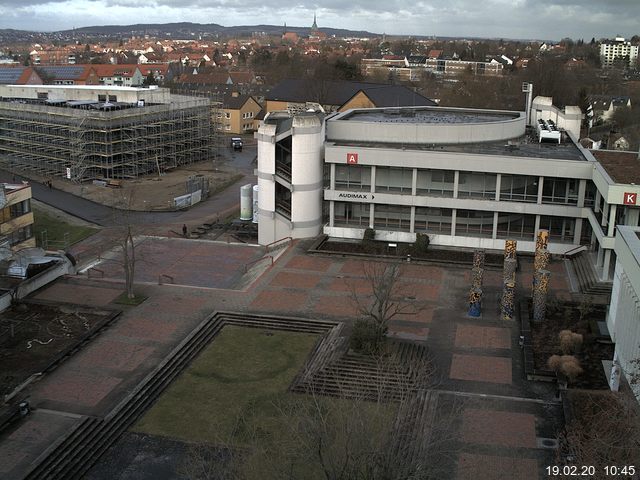 Foto der Webcam: Verwaltungsgebäude, Innenhof mit Audimax, Hörsaal-Gebäude 1