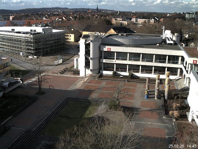 Foto der Webcam: Verwaltungsgeb&auml;ude, Innenhof mit Audimax, H&ouml;rsaal-Geb&auml;ude 1