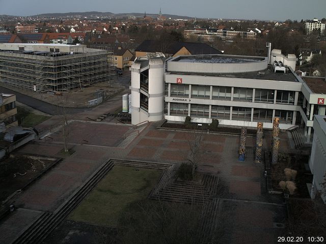 Foto der Webcam: Verwaltungsgeb&auml;ude, Innenhof mit Audimax, H&ouml;rsaal-Geb&auml;ude 1