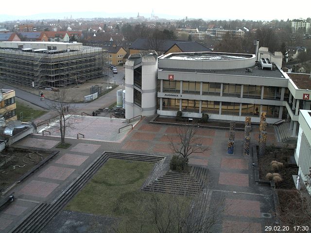 Foto der Webcam: Verwaltungsgeb&auml;ude, Innenhof mit Audimax, H&ouml;rsaal-Geb&auml;ude 1